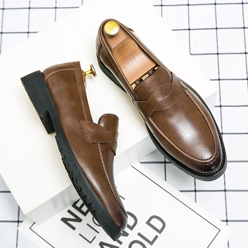 

Костюм, мужская кожаная обувь, классический стиль для повседневных джентльменов, деловая и офисная повседневная рабочая обувь для взрослых, черная, хит продаж, новинка