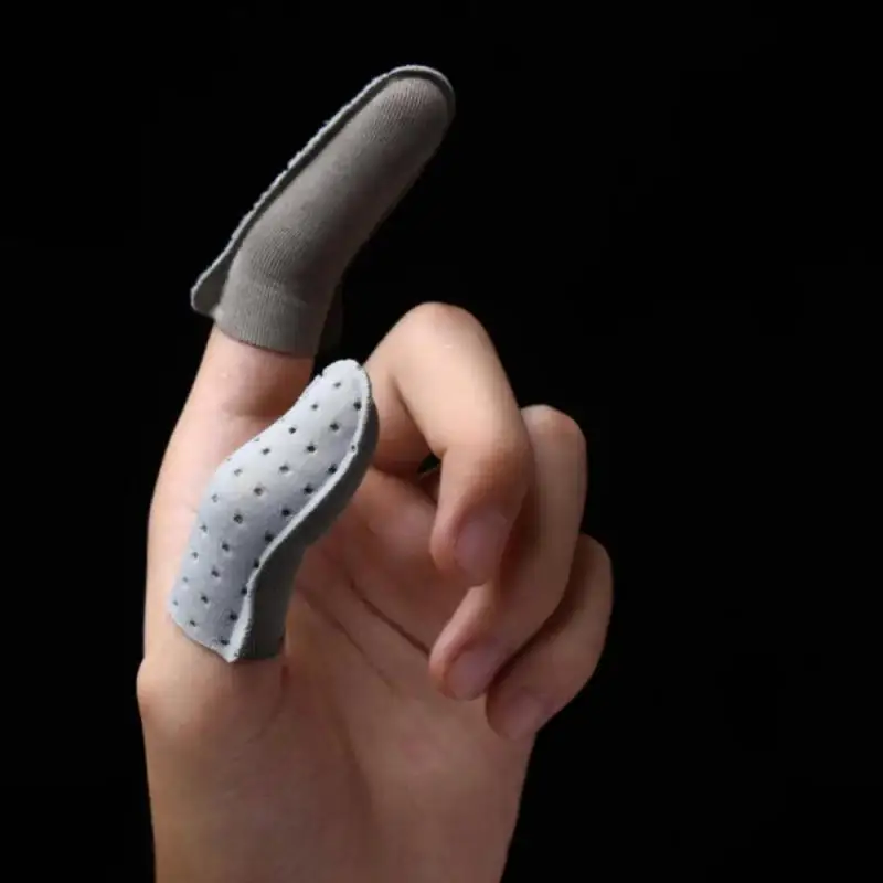 Finger Sleeve Gaming Controller for PUBG Mobile Game Finger Covers Breathable Anti Sweat Skid Screen Fingertip Gloves
