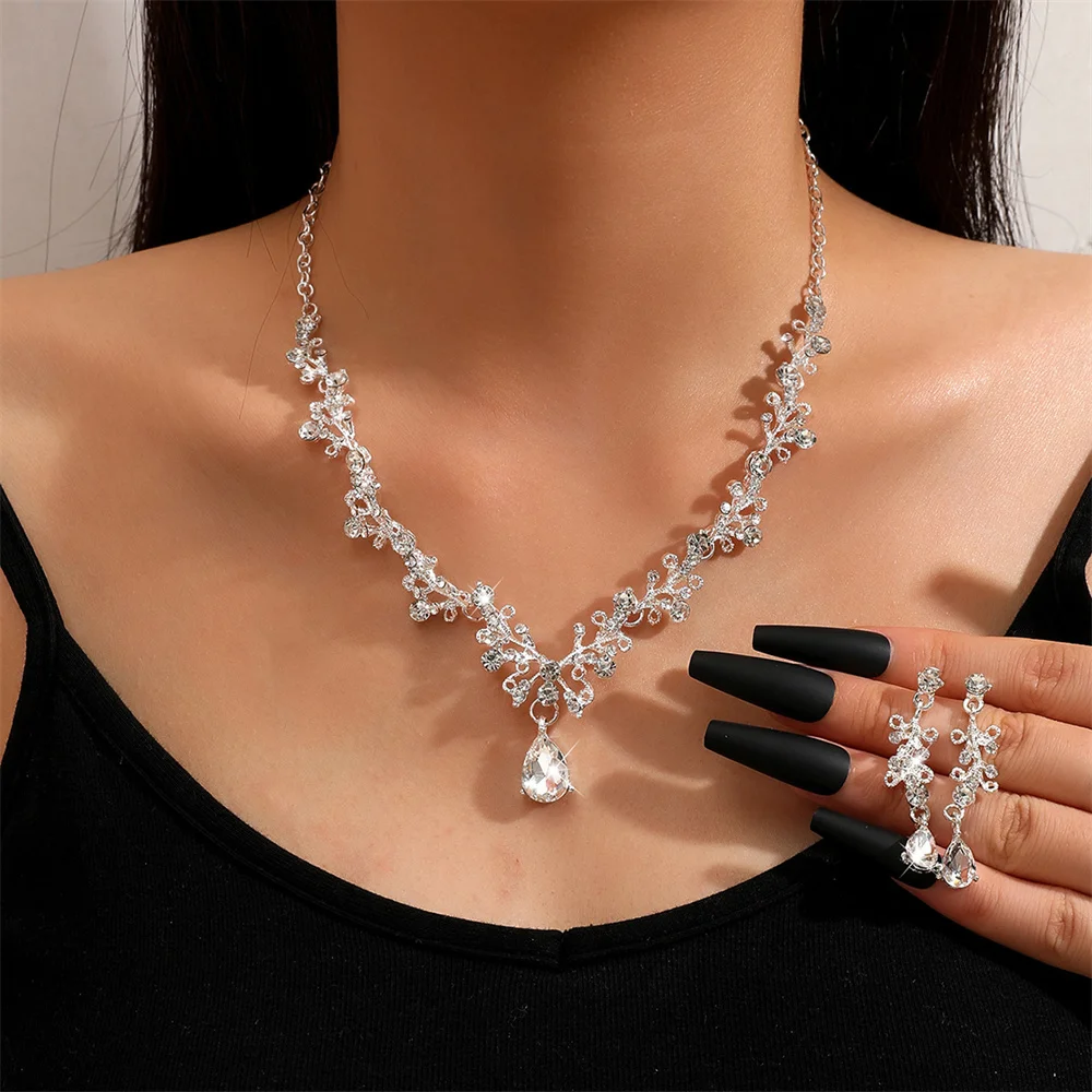 Exquisite Dangle Earrings And Necklace Set For Women Bridal Jewelry Set Rhinestone Flower Choker Necklace Set Party Wedding