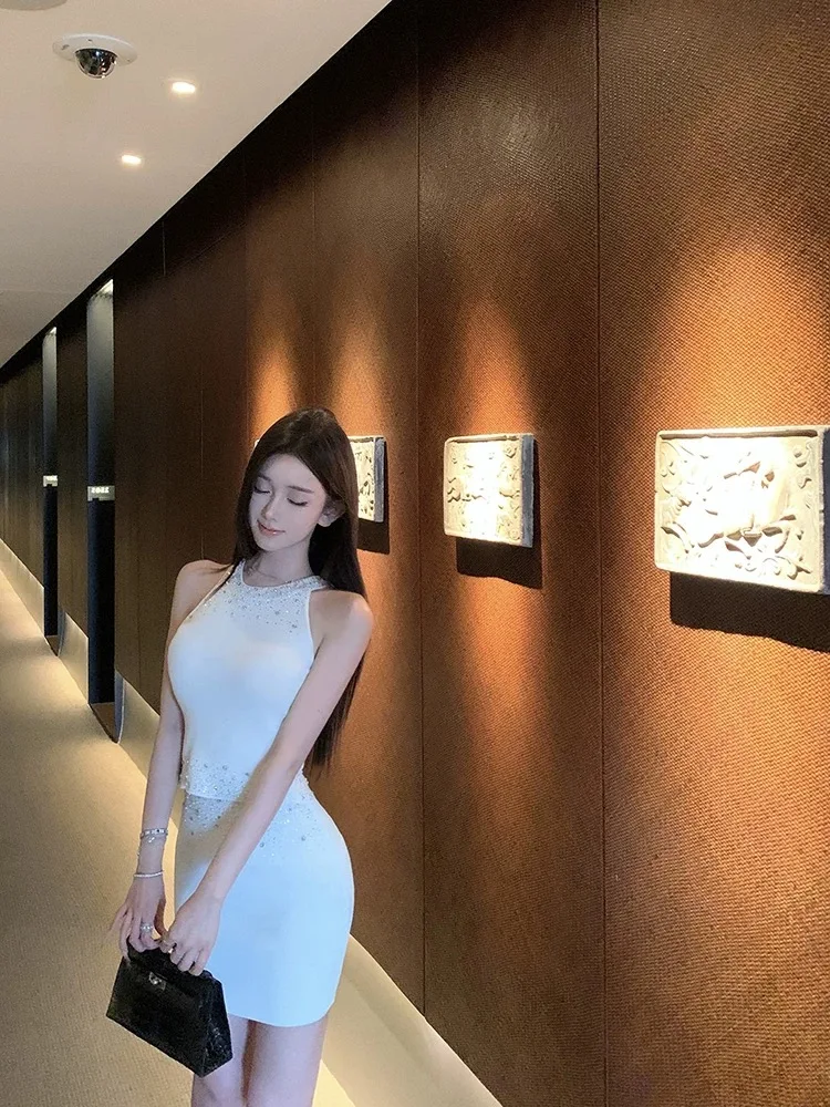 

Премиальный вязаный комплект с бисером: летний новый корейский модный короткий топ и юбка, комплект из двух предметов с богатой отделкой, повседневная одежда