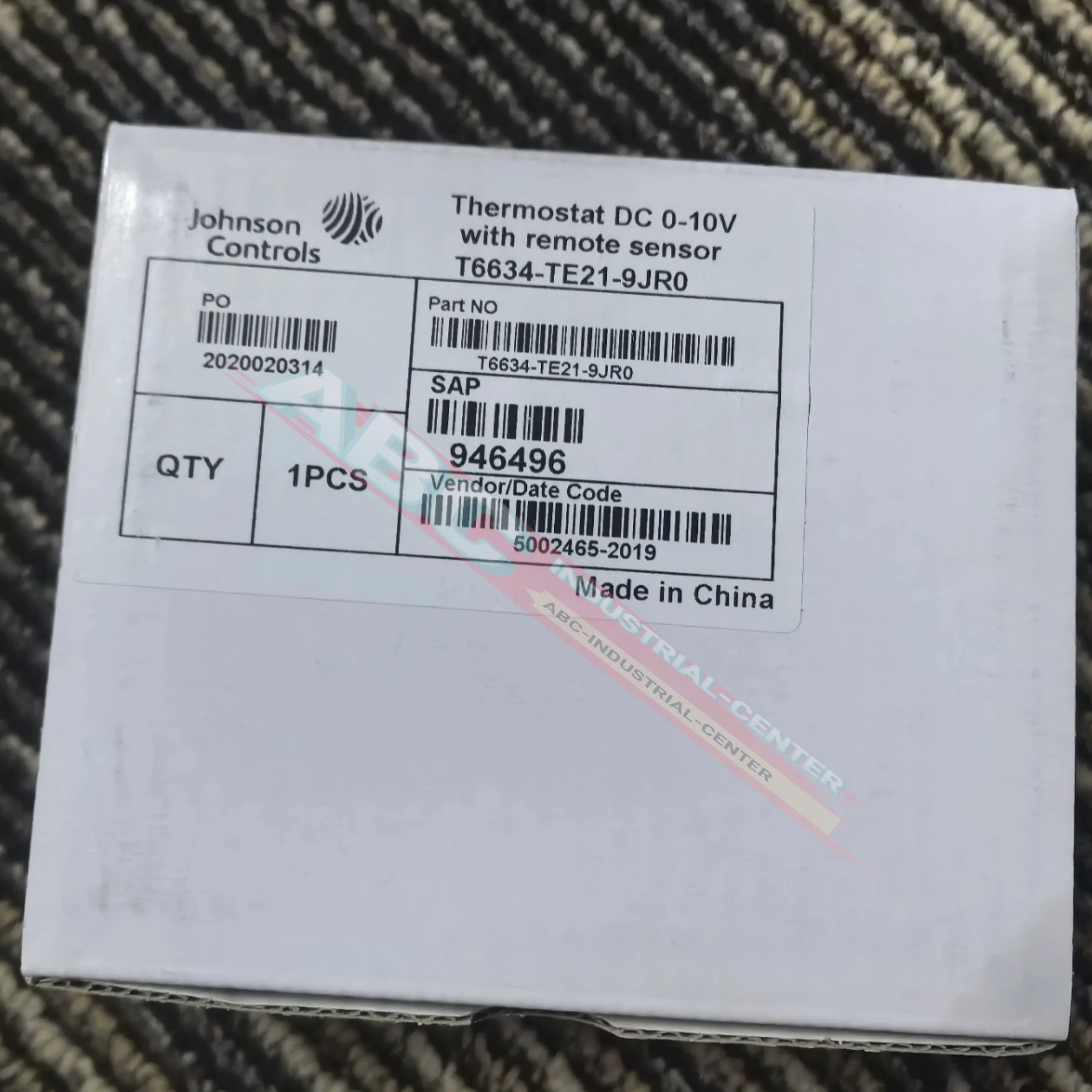 

Temperature controller panel T6634-TE21-9JR0 T6634-TE21-9JS0 New original