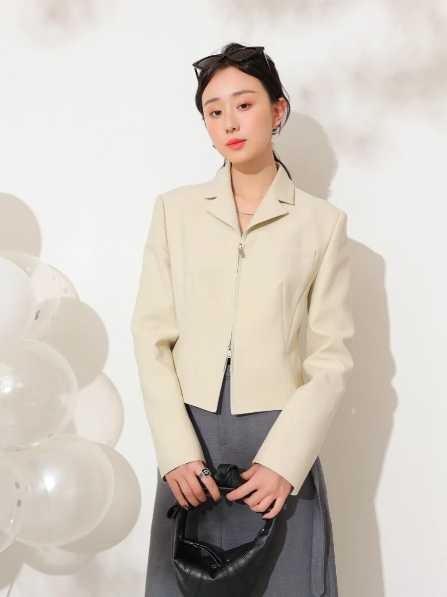 

Nuo Xiaola Authentic Spring 2025 Brand RA Zipper ort Jaet Оригинальный продукт для поездок на работу Sle Прямой крой из хлопка Ladi...