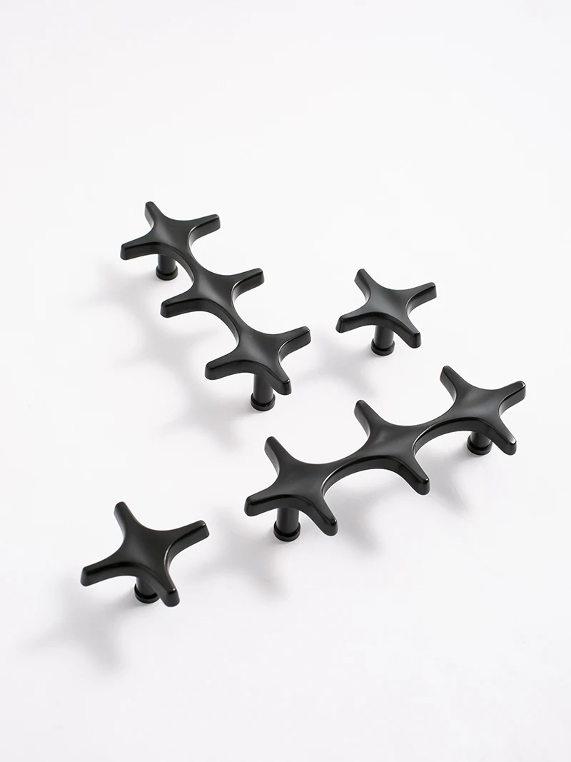 مقبض متقاطع من النحاس الأسود مقبض خزانة نحاسية سحب مقبض أثاث نحاسي تصميم متقاطع