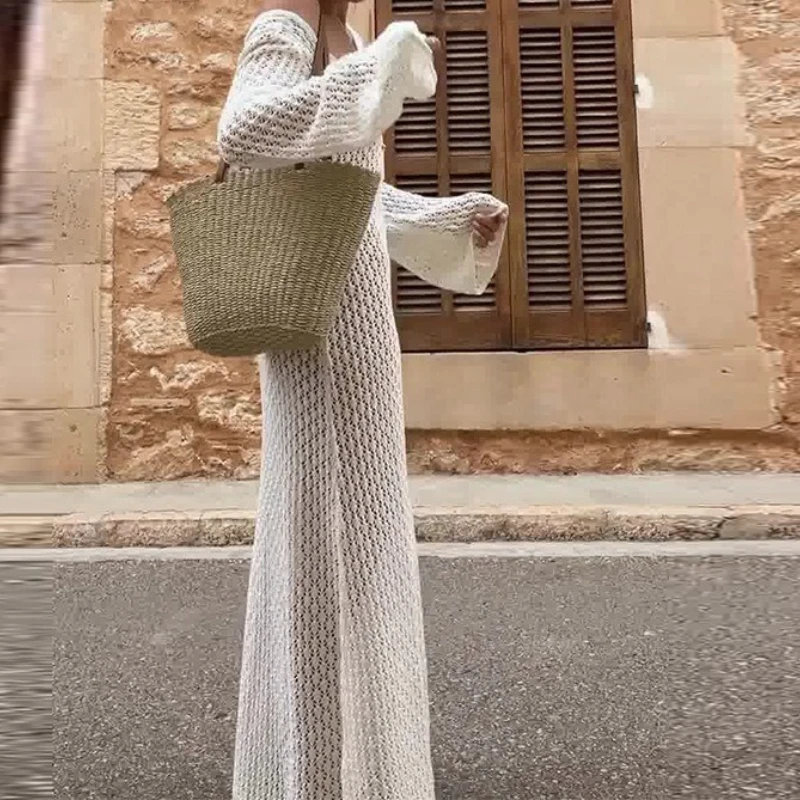 In Early Autumn of 2025, Low-cut Round Neck Hollowed-out Sexy Beach Women's Dress