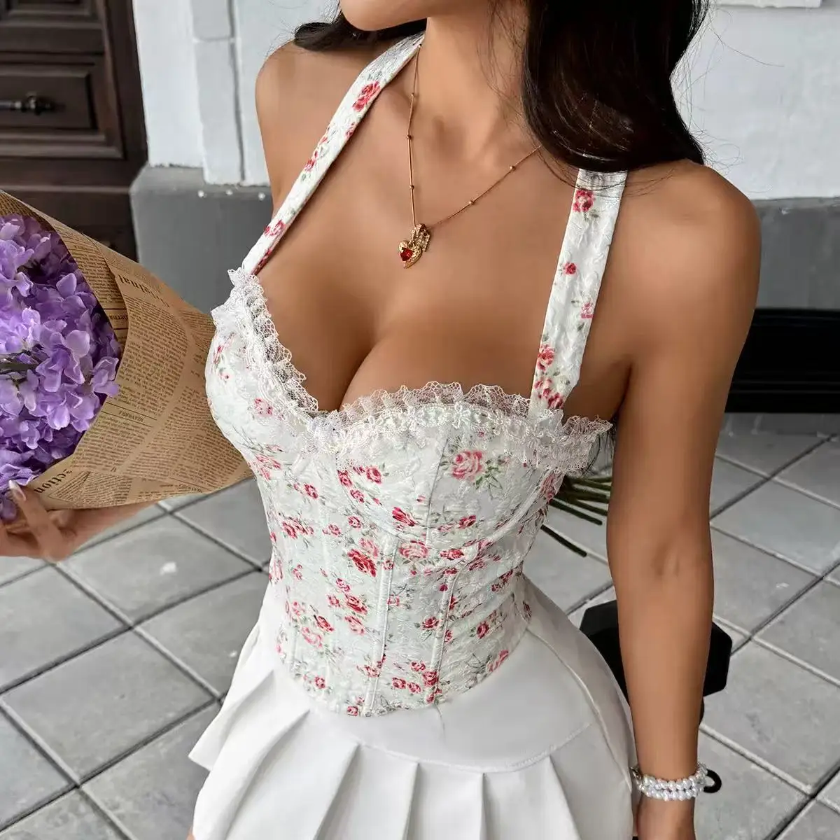 

French sexy hottie lace splicing flower fishbone corset, retro carnival party wear, high-end fashion and elegant fishbone corset