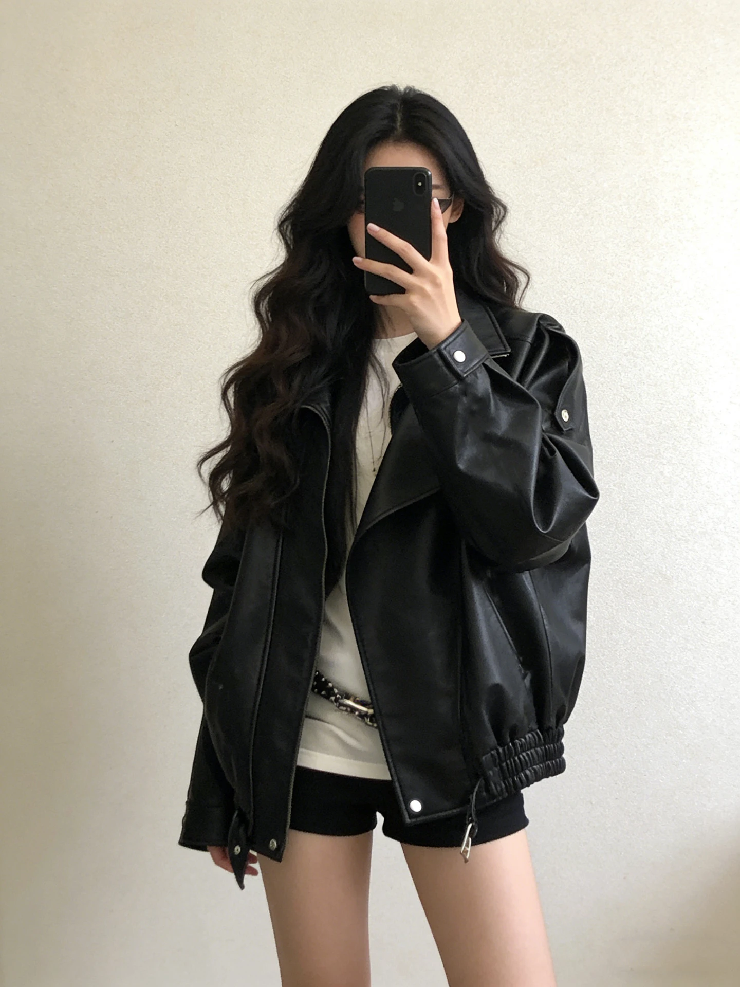 

Американская стильная свободная куртка из искусственной кожи для женщин, винтажная кожаная мотоциклетная куртка, уникальная и очень красивая