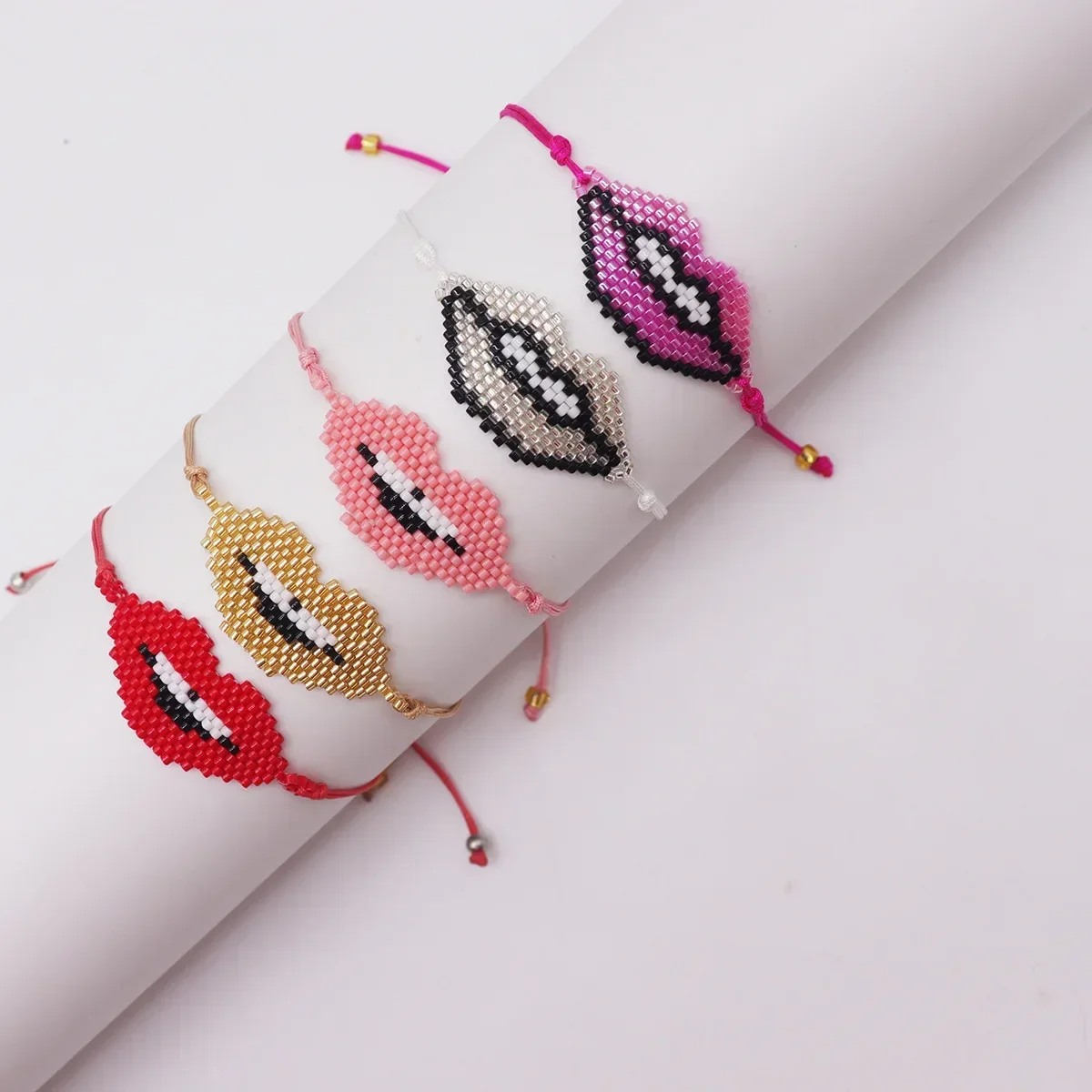 ZGMXR Rice bead bracelet Originality lip Bohemia Design Hand knitting Adjustable Fashion Gradient color Female Beaded bracelet