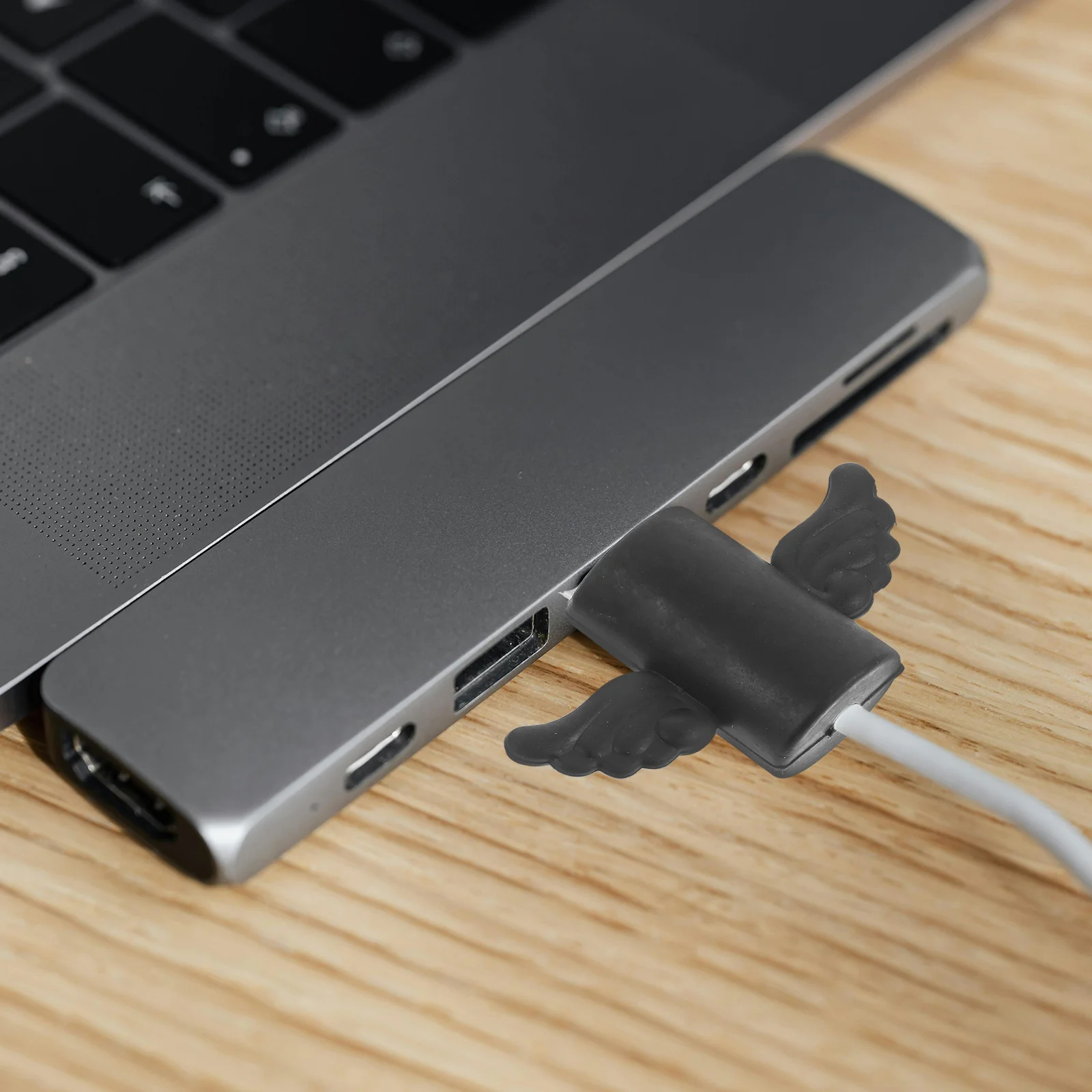 

2pcs Data Cable Protector Cute Wing Design For Usb Charging Cord Saver Durable Wire Organizer Cable Accessories