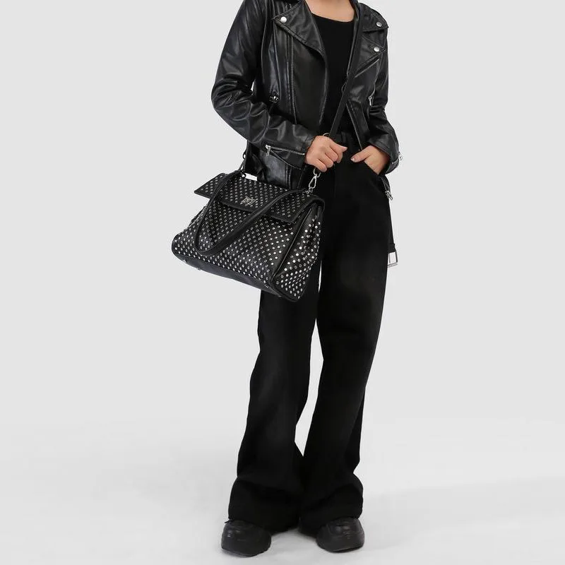 

Luxury Brand Shoulder Bag Popular European American Large-capacity Tote Bag Fashion Riveted Crossbody Bag New Versatile Handbags