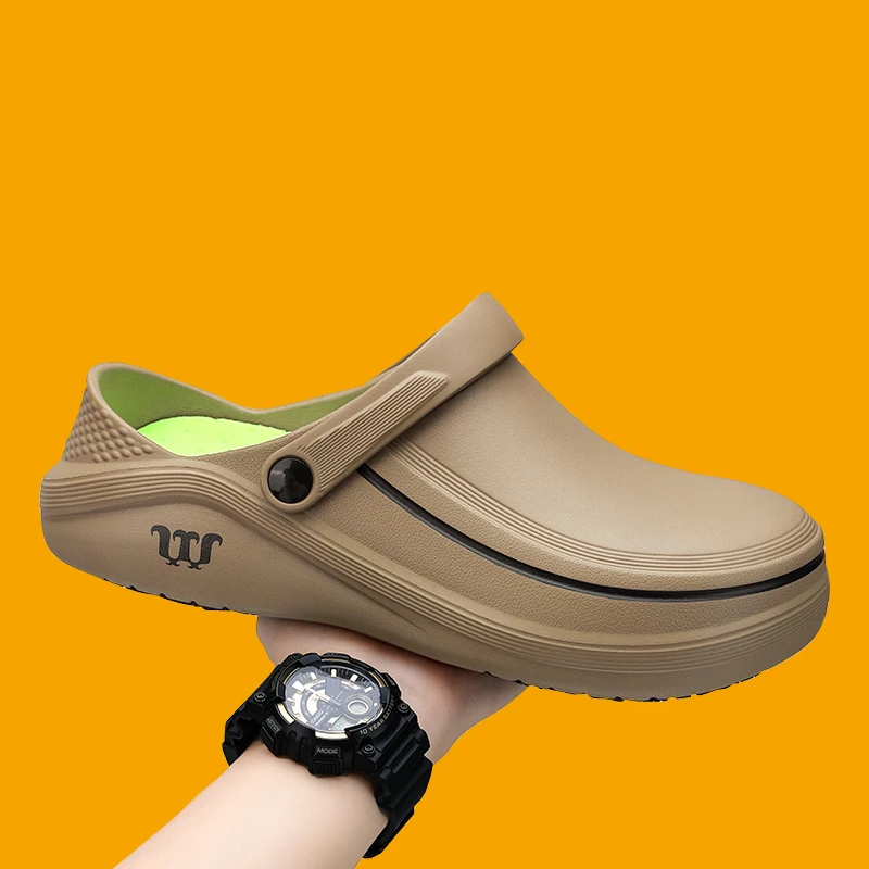 High Quality Oil-proof Chef Shoes Mens Slip-on EVA Waterproof Non-Slip Shoes New Man Slip-on Outdoor Sandals Men Beach Slides