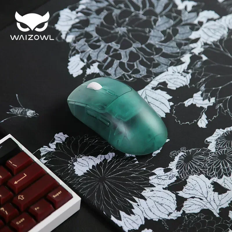 Waizowl OGM Pro Mouse da gioco Tri-mode Wireless Bluetooth PAW3395 Mouse e-sport Leggero personalizzato PC Gamer Laptop Accessori