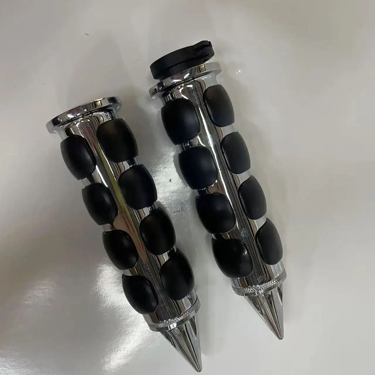 

Motorcycle Handlebars Hand Grips 1" 7/8'Accessories Rubber Handle Bar Throttle Non-slip for Harley Honda Yamaha Suzuki Kawasaki
