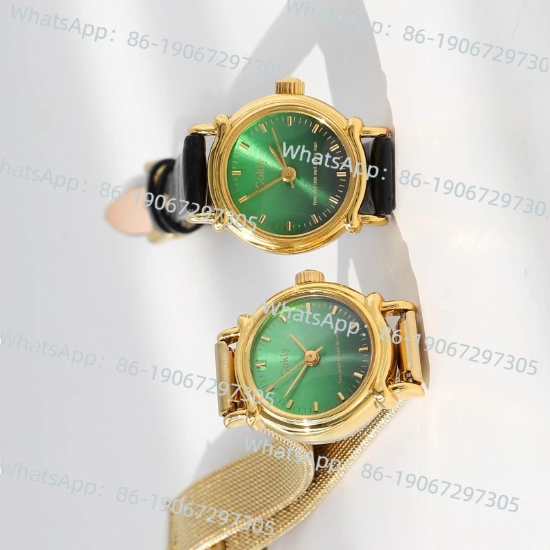 

Vintage Green Versatile Candy Round Gradual Change Surface Student Compact Manual Mechanical Women's Watch