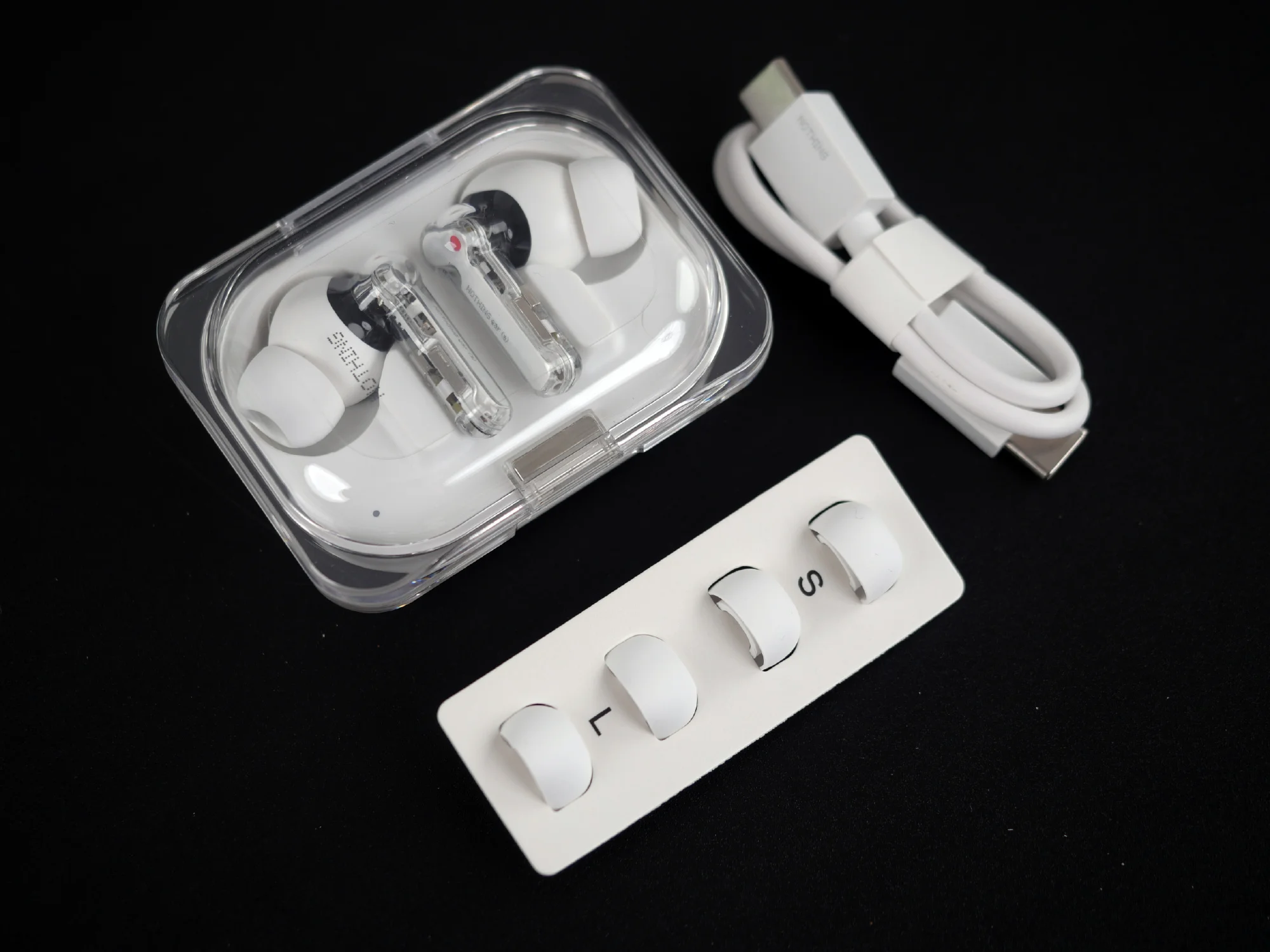 Nothing Ear (a) Auriculares Inalambricos Bluetooth con Integración de ChatGPT, Cancelación de Ruido Activa, Algoritmo de Mejora de Graves y hasta 42,5 Horas de Reproducción 9