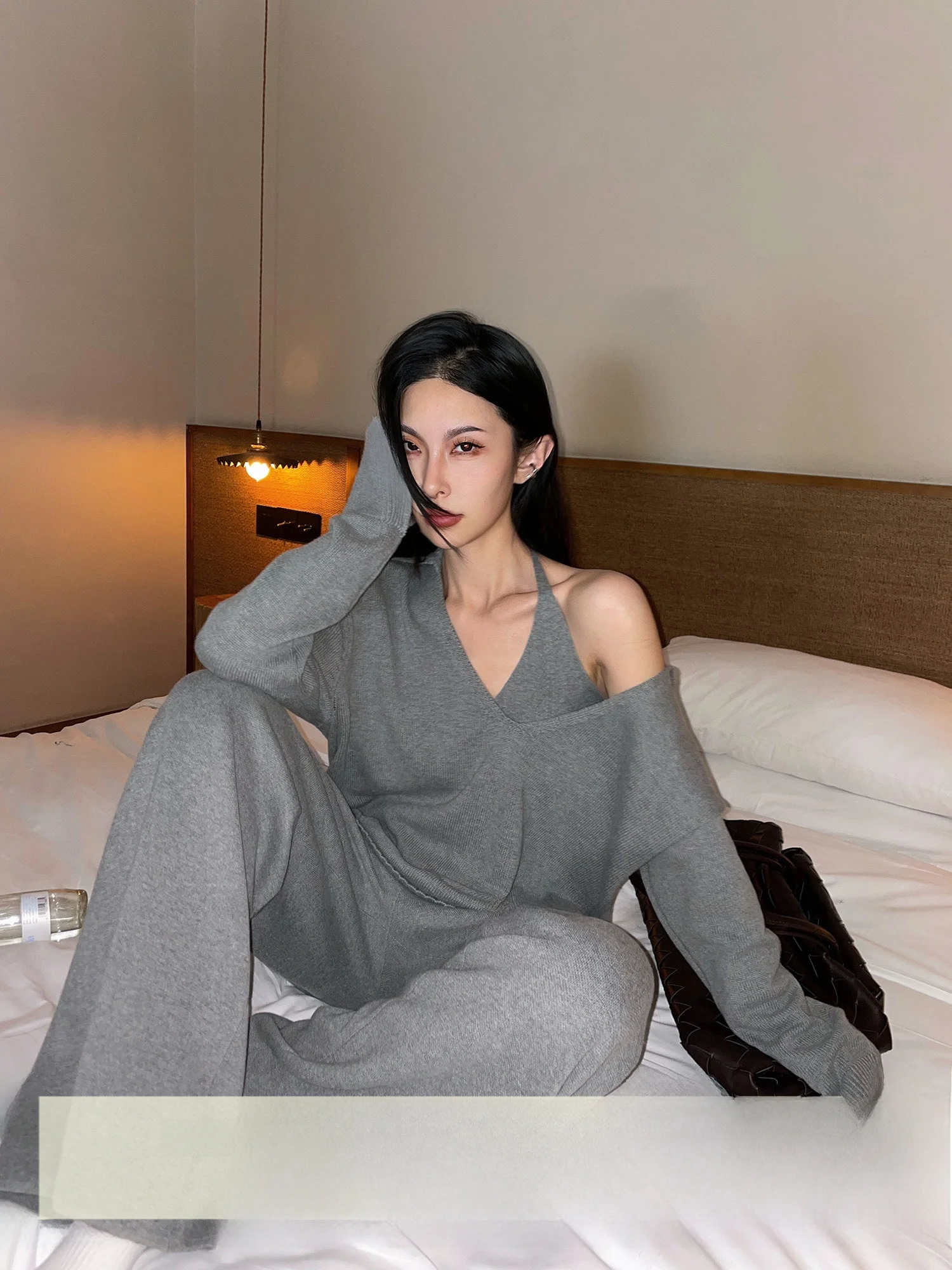 

JCCC adow Early Spring Lazy Loose V-ne Vest Sweater Long Pants Tee-piece Set Comfortable Cotton Polyester Blend