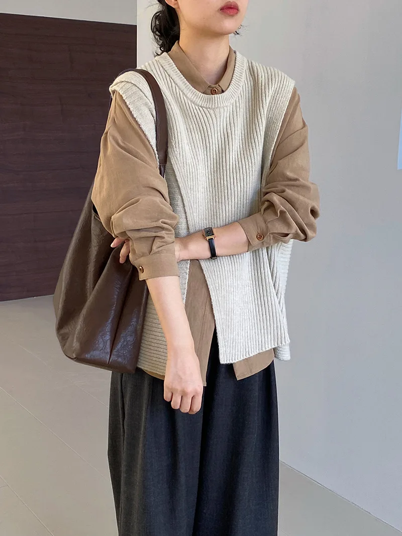 

2025 Autumn/Winter Irregular Design Loose Knit Jacket for Women - Attractive Layered Blouse with Unique Design