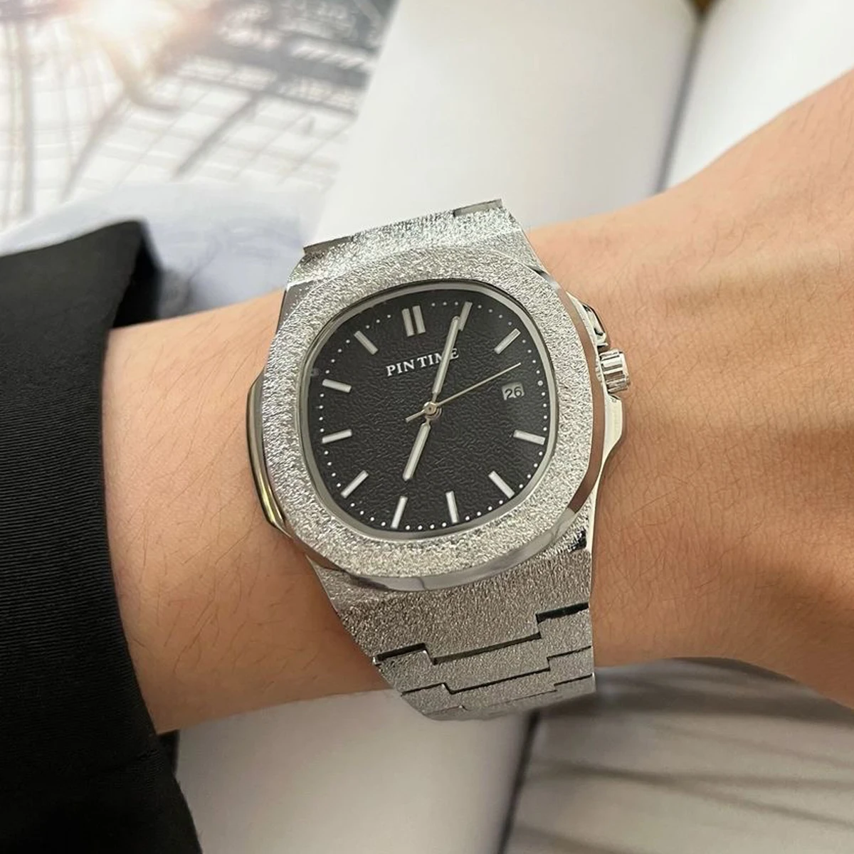 PINTIME Fénytelen felszínen Kvarc nézni férfiak Csillogás Csípő Fél lábon ugrál Ágcsernyő Arany Szilánk watches mens nézni Toronyóra Apaállat reloj Hombre masculino