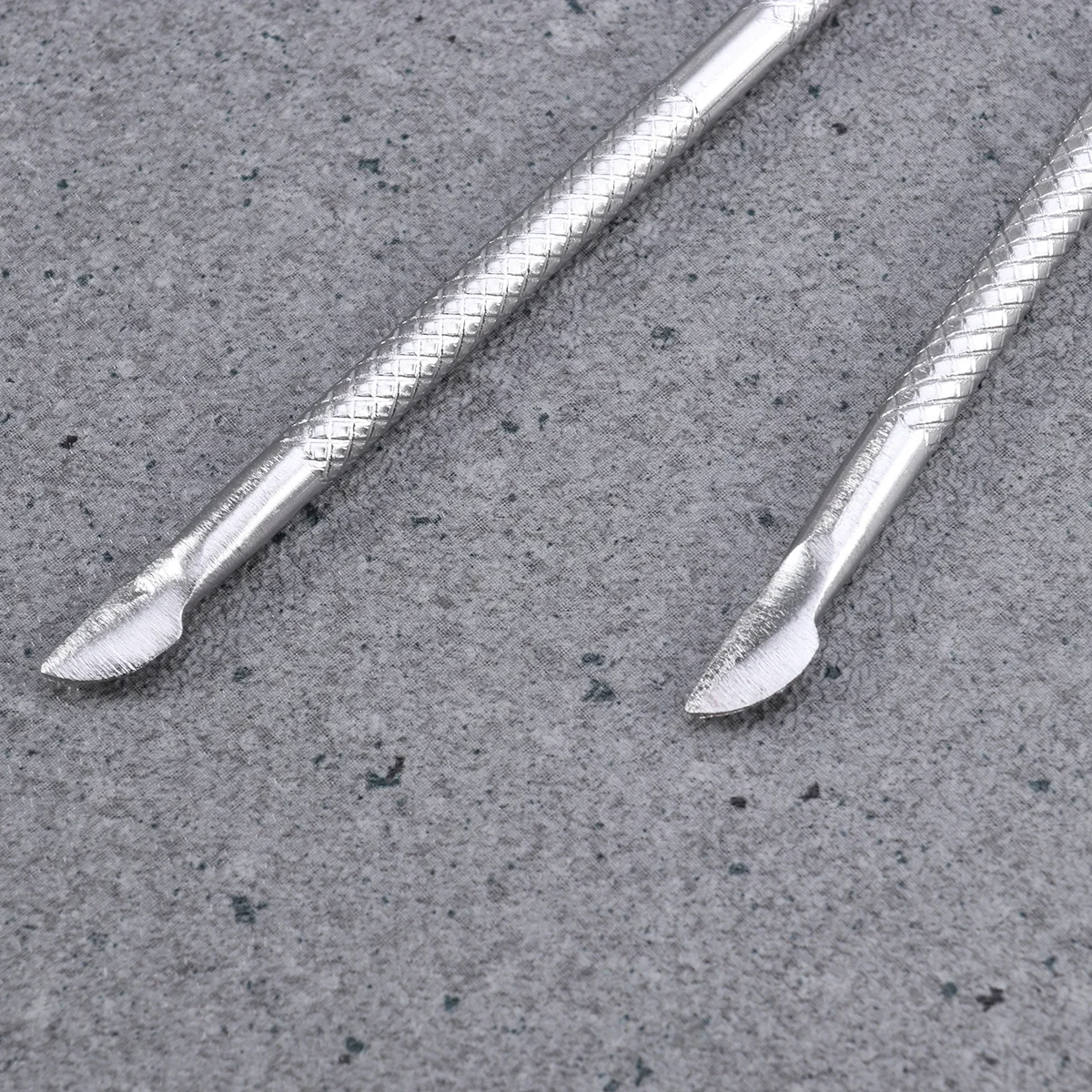 Cuillère poussoir à cuticules pour ongles, outil de manucure en acier inoxydable pour l'élimination des cuticules, soins de pédicure, Kit de traitement des ongles 2 pièces