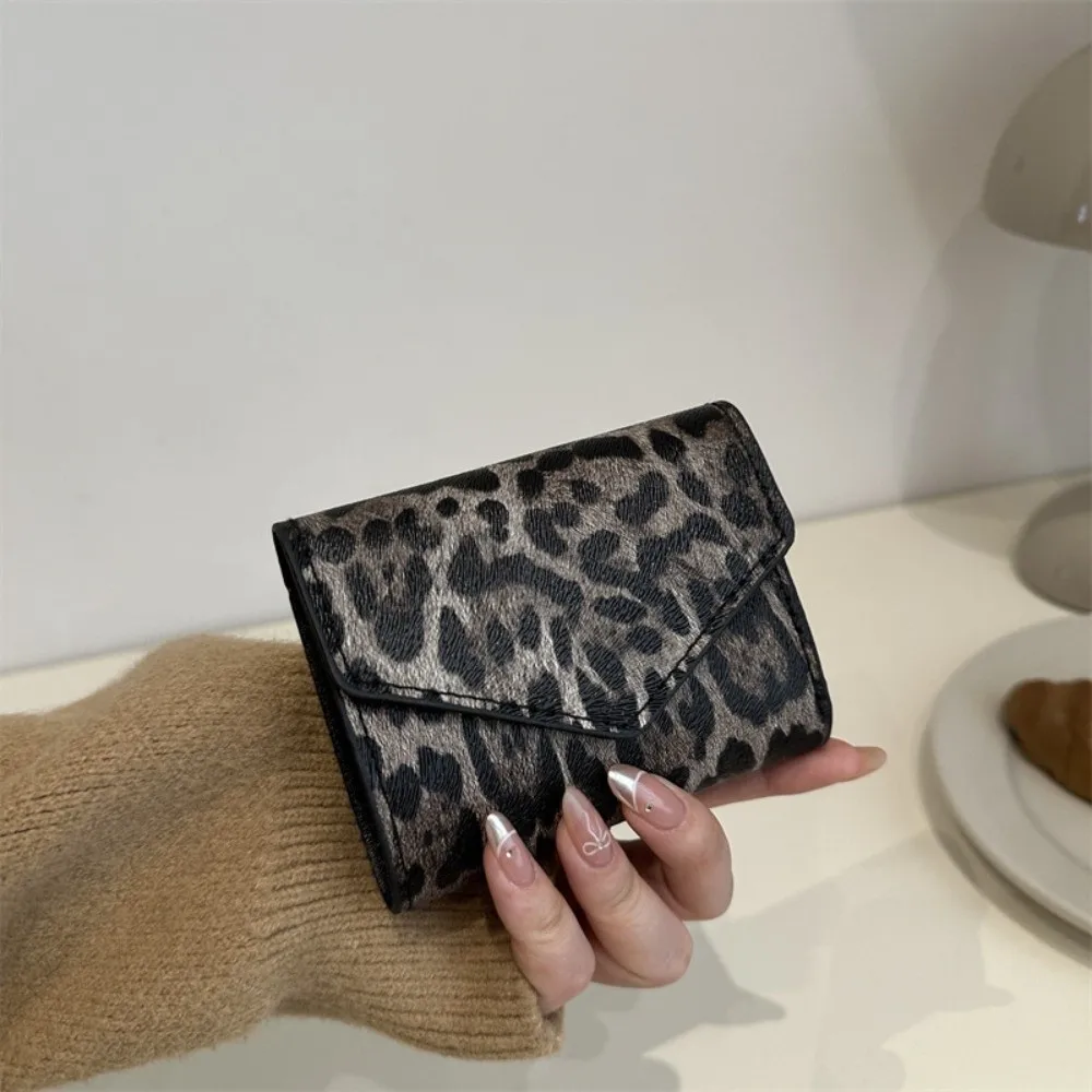 

Fashion Elegant Leopard Short Wallet PU Leather Card Holder Envelope Clutch Bag Korean Style Handbag Coin Purse Outdoor