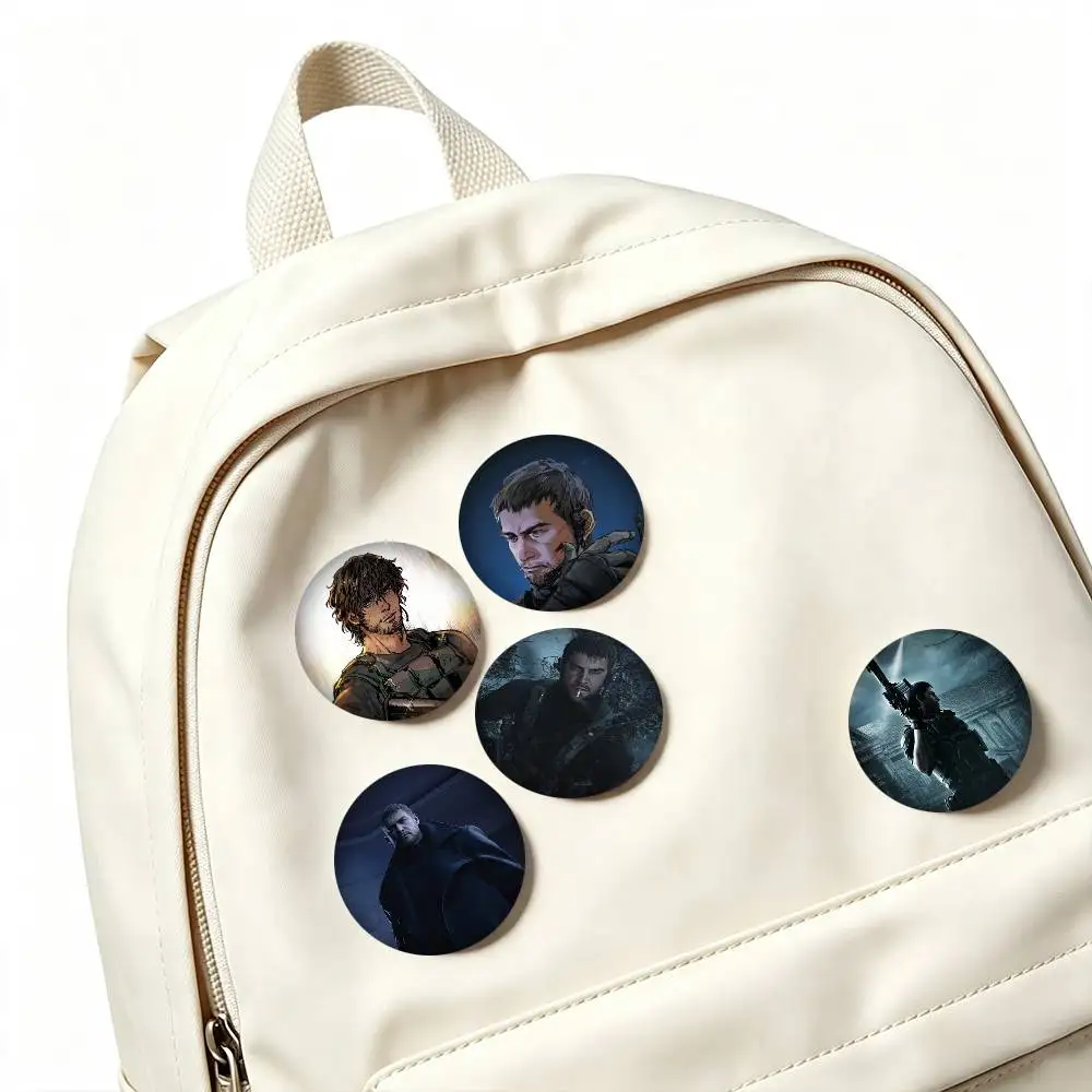 C-Chris Redfield Resident Evil 25mm 32mm 44mm 58mm 75mm Brooches Badges Pins for Accessories Gift