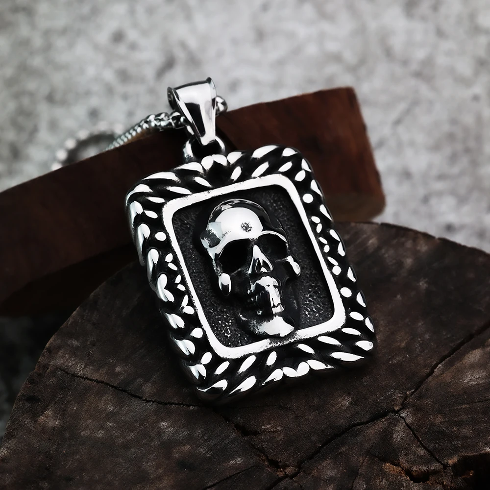 European and American Style Minimalist and Atmospheric Skull, Personalized Summer Pairing with Single Item Viking Necklace