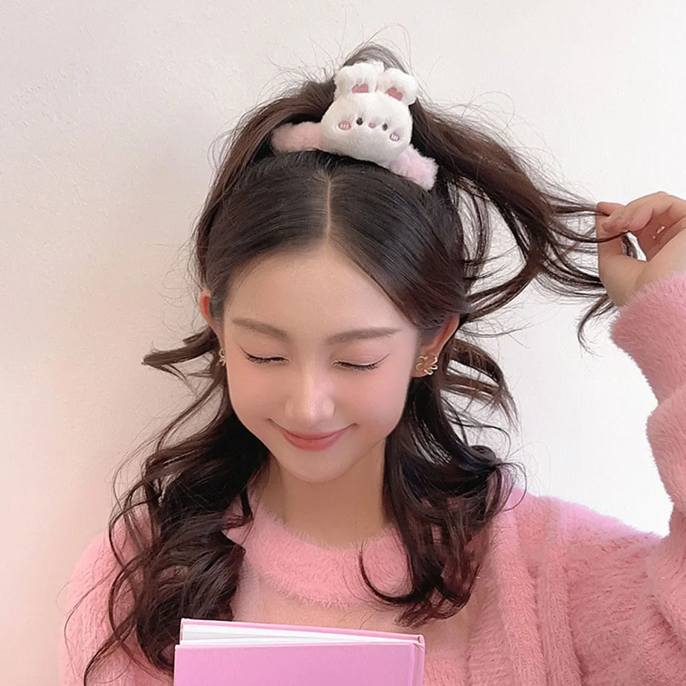 Autumn Winter Cute Animal Decoration Fluffy Hair Claw For Women Korean Style Shark Clip Simple Soft Warm Ponytail Hairpin