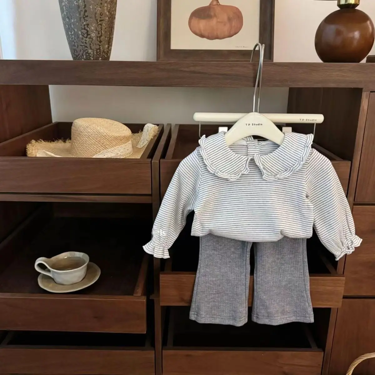 Baby Girl Spring and Autumn Set, New Cute Girl Doll Bottom, Korean Version Micro Pull Pants, Stylish Two Piece Set