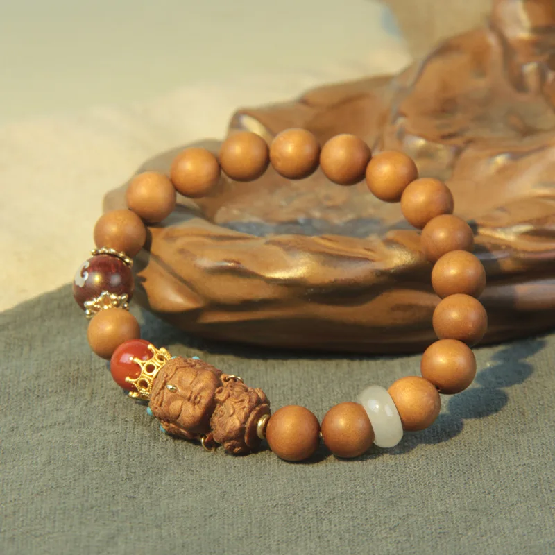 live-streaming-network's-popular-old-mountain-sandalwood-green-tara-bracelet-with-small-leaves-red-sandalwood-wood-inlaid-with