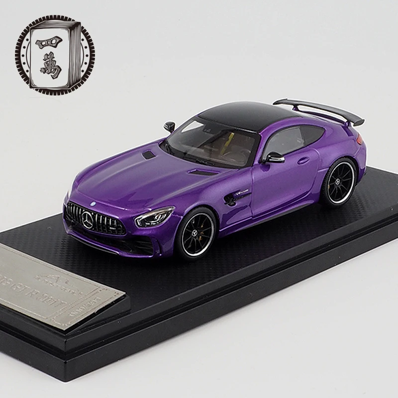 1:43 Mercedes-Benz AMG GTR modelo de simulación de aleación fundida, colección infantil de juguetes decorativos, regalos navideños para niños.