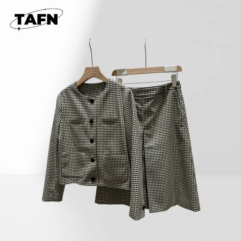 

Удобный и шикарный женский комплект с юбкой, отлично подходит для горячей погоды, модный женский комплект с юбкой для комфортных летних дней AI1407