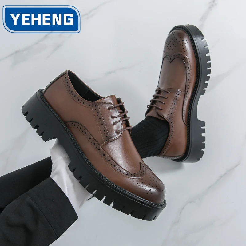 Men Platform Brogue Leather Shoes Casual Business Shoes British Dress Hombre Moccasins Caballero Designer Thick Bottom Sneakers