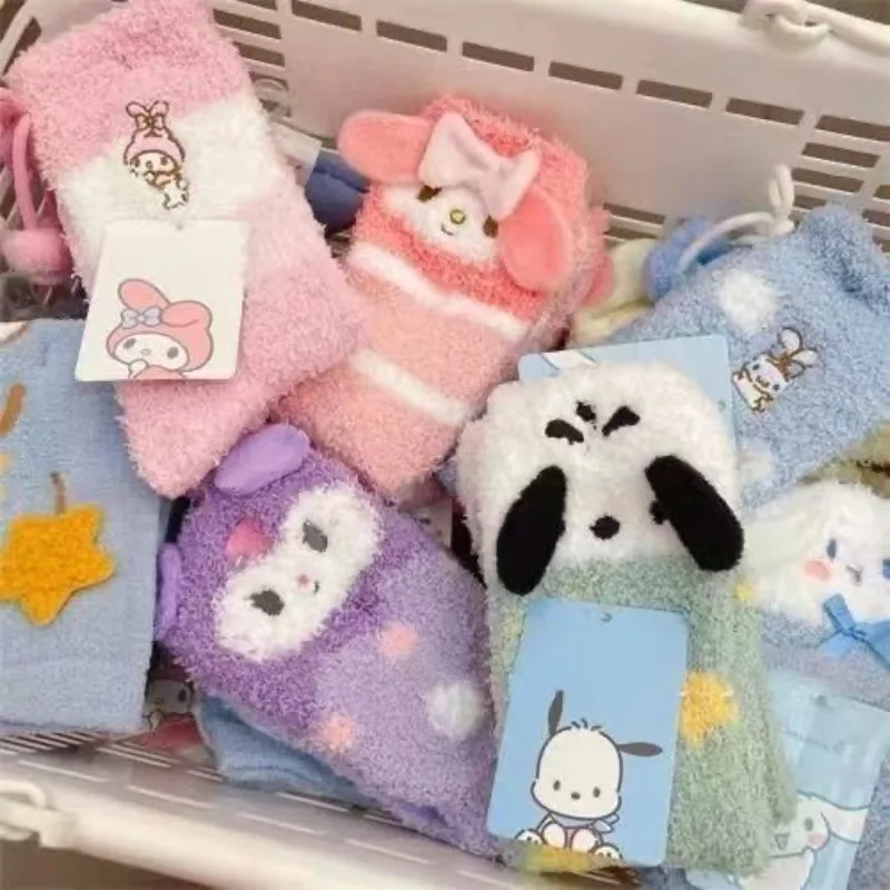 Miniso Cute Cinnamoroll Kuromi My melody Pochacco Socks Sanrio Autumn and Winter Thickened Warm Cartoon Cotton Socks Wholesale