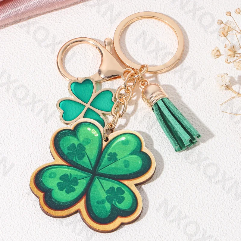 Green Four Leaf Clover Luck Wooden Keychain Pretty Leaves Lucky Key Ring For Women Men St. Patrick\'s Day Gift Handmade Jewelry