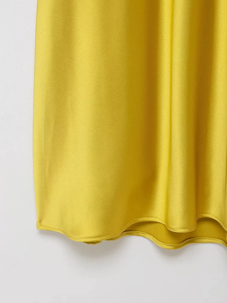 ชุดเดรสผู้หญิง สไตล์ใหม่สำหรับฤดูใบไม้ร่วง สายเดี่ยว ผ้าซาตินแต่งลูกไม้ ชุดเดรสยาว สวยสง่าและทันสมัย