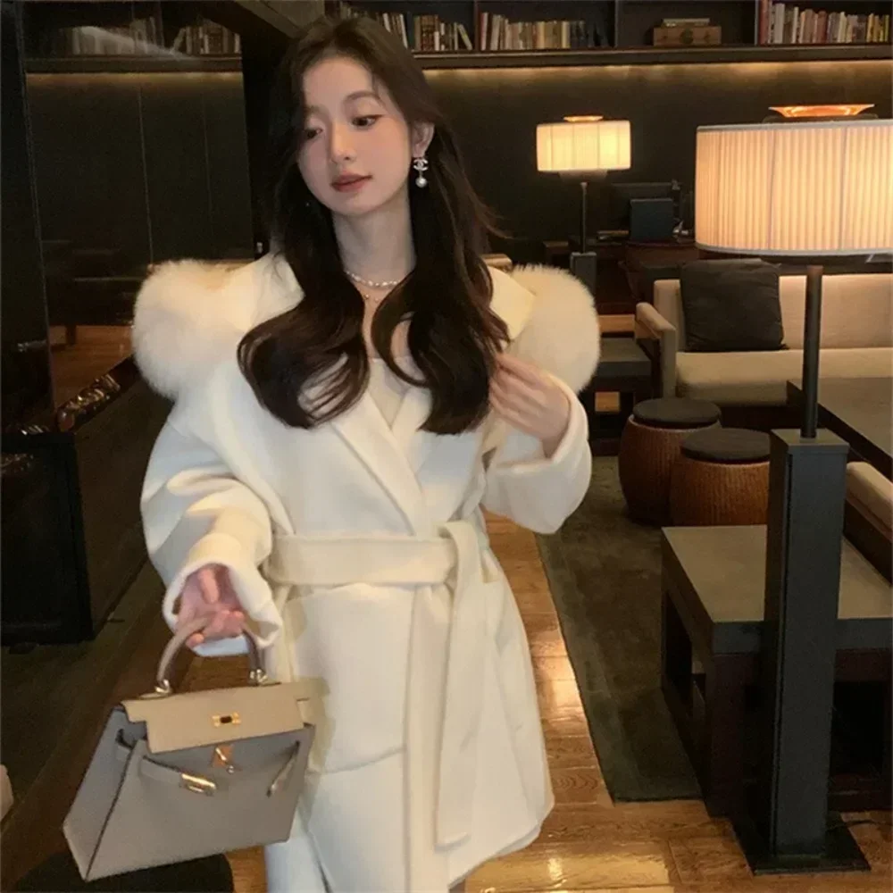 Weißer Pelzmantel mit Kapuze für Damen und Gürtel, Herbst-Winter-Wollmäntel, doppelseitige Wolljacke, modische, lockere Kaschmirjacken