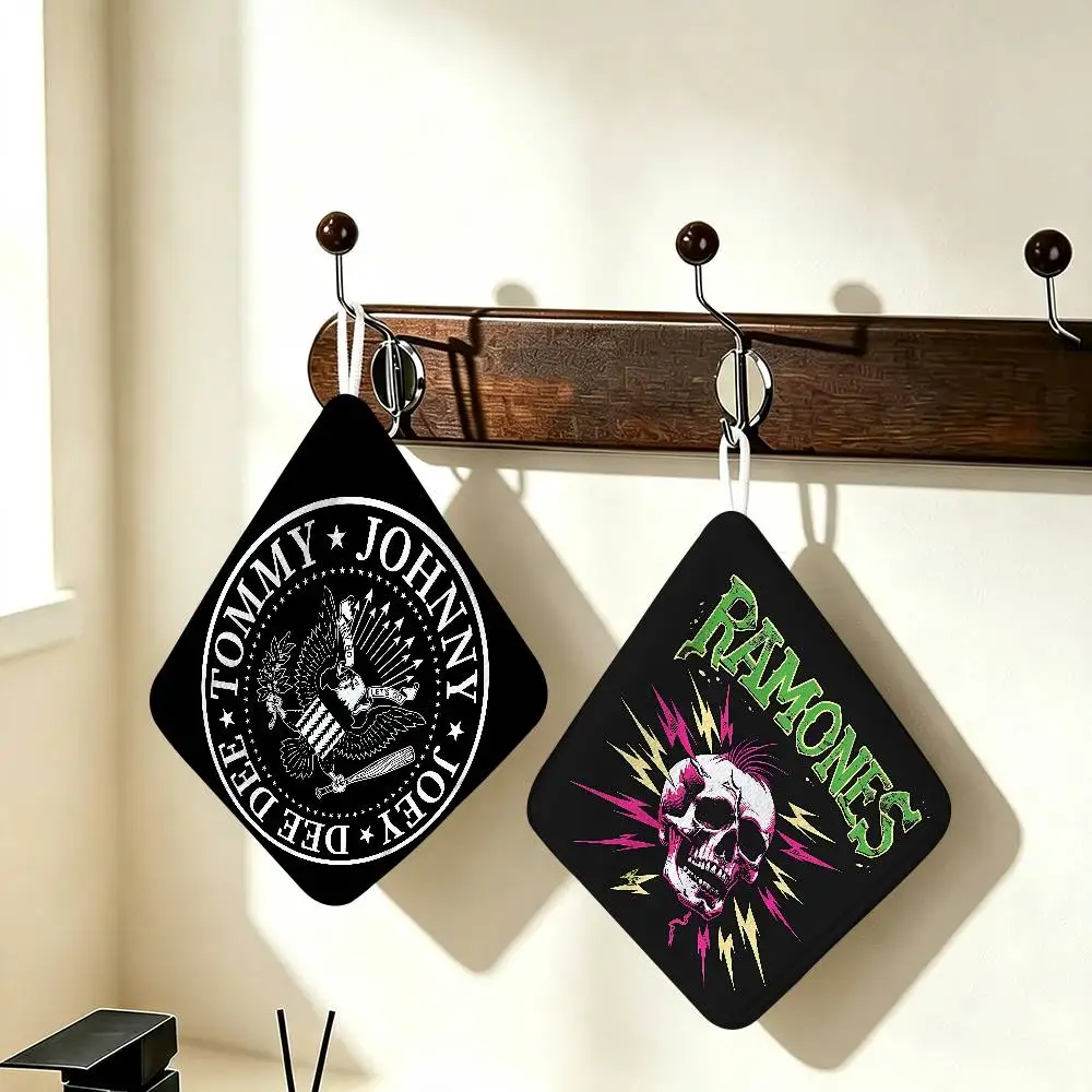 Rock R-R-Ramones For Whole House Use Polyester Cotton Daily Towel, Hanging Kitchen Hand Wiping Cloth, Durable