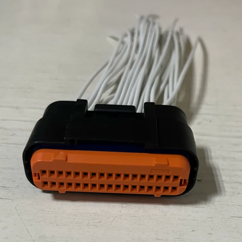 

2026 Hot Sale Excavator Controller Socket Suitable For Hita Chi Excavator ZX200-5G ZX360-5G ICF Controller Socket Components