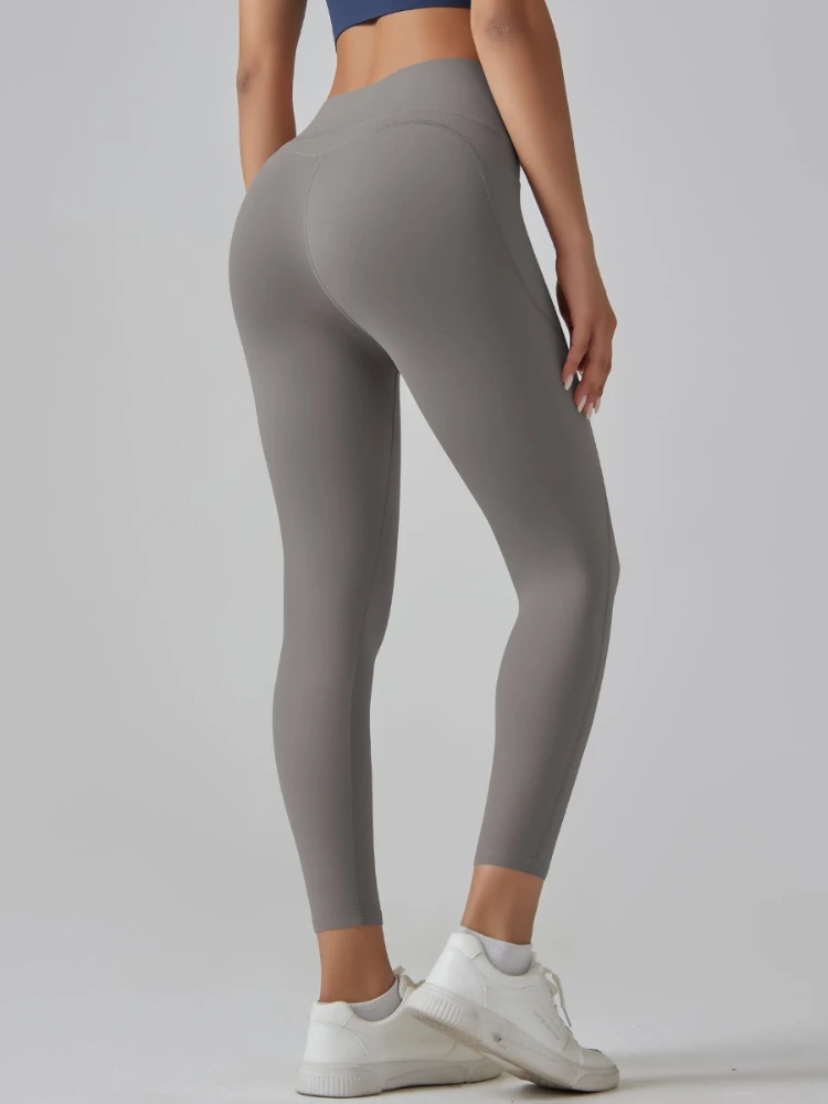 여성 의류 요가 레깅스 스포츠웨어 패션 캐주얼 솔리드 컬러 타이트 바지 여성용 포켓 달리기 피트니스 짐 롱 팬츠