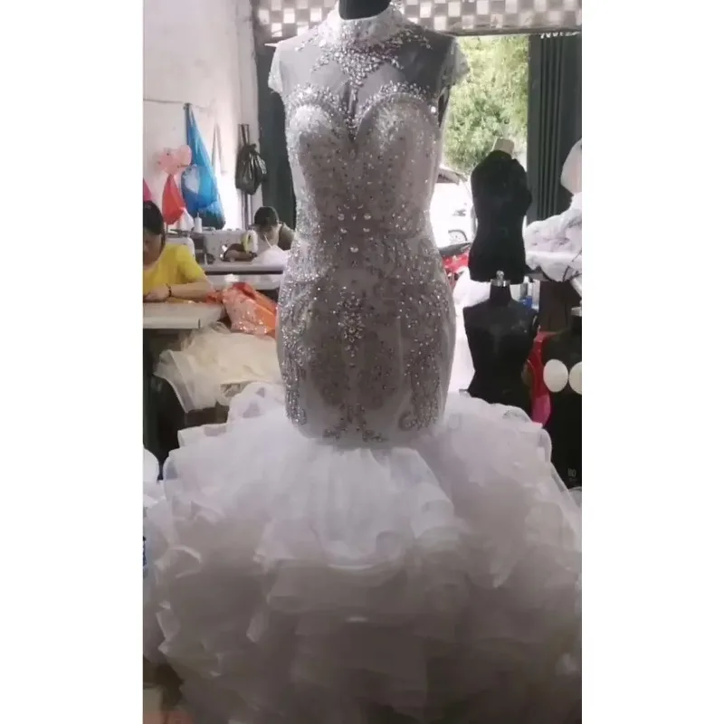 맞춤 플러스 사이즈 아프리카 비즈 머메이드 웨딩드레스 고급 비즈 크리스탈 웨딩드레스 하이넥 머메이드 신부 드레스