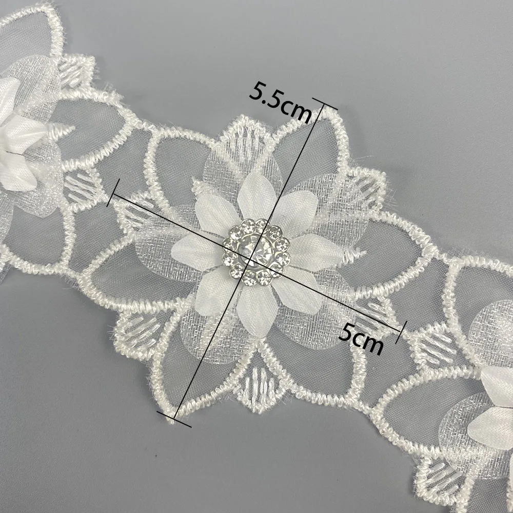 10 pezzi fiori bianchi pizzo Trim tessuto di pizzo ricamato diamante cucito forniture artigianato per Costume cappello decorazione abito da sposa