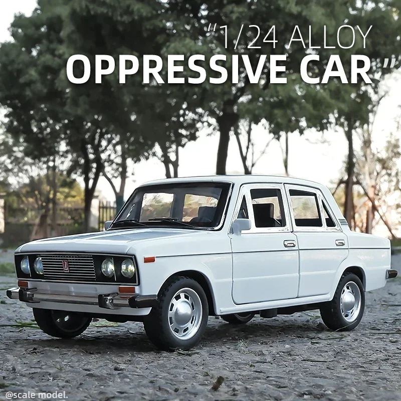 1:24 Russian LADA 2106 Alloy Car Die Cast Toy Car Model Sound and Light Toy Collectibles Birthday gift