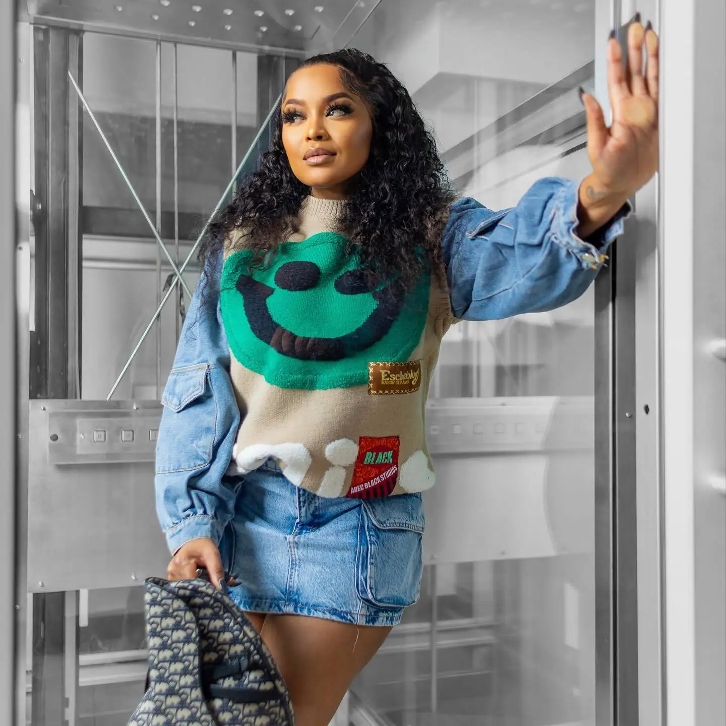 

Denim Patchwork Long Sleeve Knitted Pullovers Women Autumn Contrast Color Letters Jeans Spliced Sleeve Knitted Sweater Knitwear