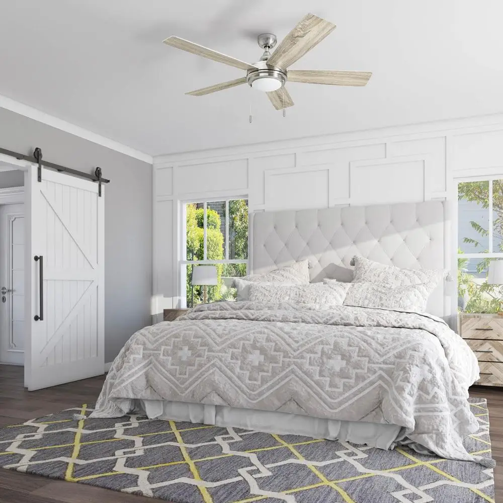 Ventilador de teto moderno com led de 52 polegadas, luz integrada, motor reversível silencioso, compatível com três montagens, fácil controle, acabamento em níquel escovado