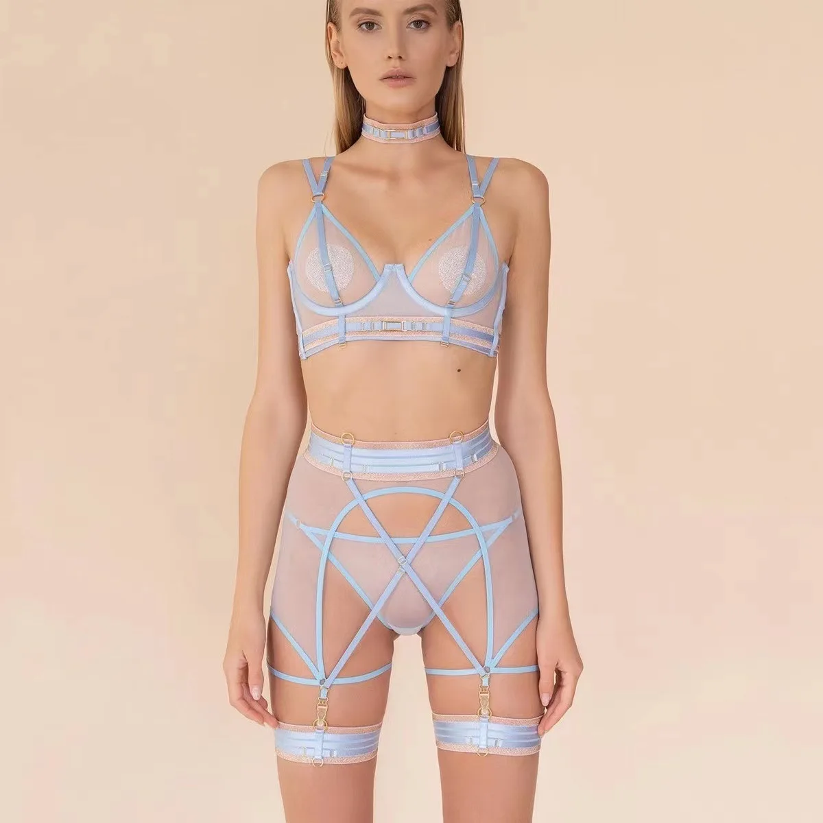 ชุดชั้นในเซ็กซี่แบบแยกชิ้น บราและกางเกงในเอวต่ำ ผ้าโพลีเอสเตอร์ รุ่น LS443