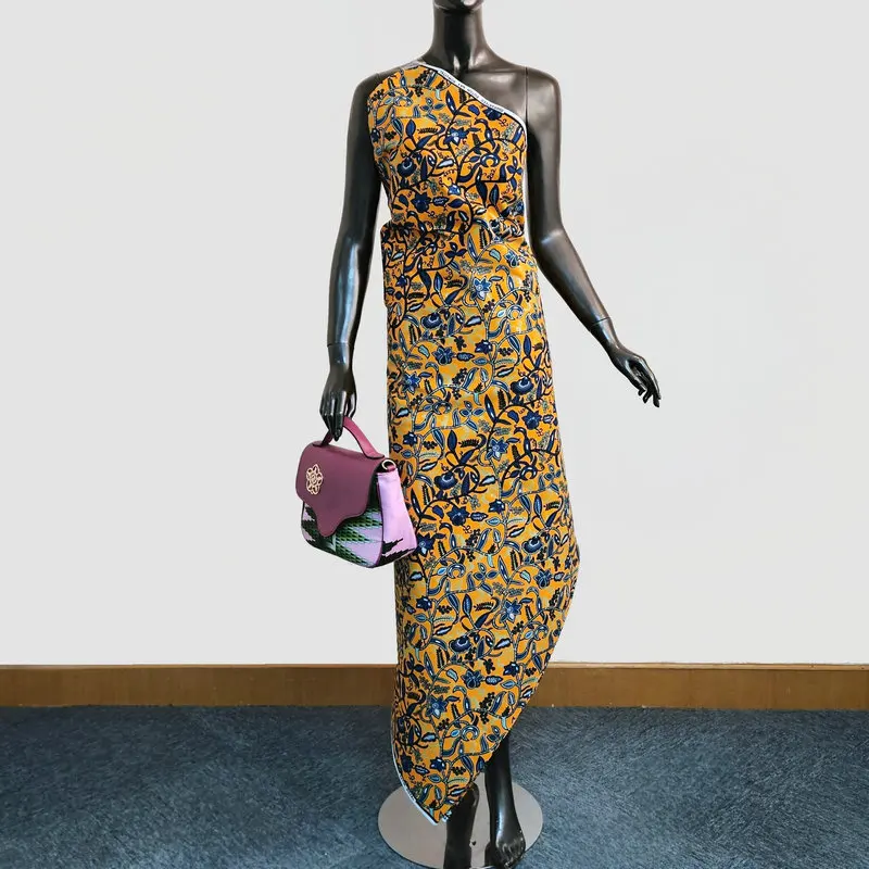 綿100%のワックスプリント生地、サテンワックス、光沢のあるパールパウダーでプリント、洋服やドレスの作り方、洗濯機で洗えます。