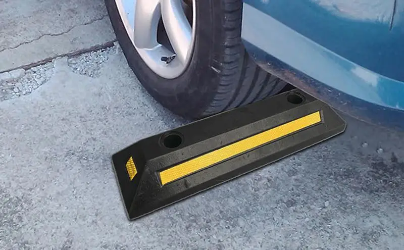 Heavy Duty Rubber Parking Curb Guide with Yellow Reflective Tape Driveway Car Garage Wheel Stopper For Vehicle Parking Supplies