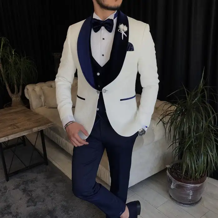 Best White And Navy Wedding Suit Peaky Blinder Velvet Vest Three Pieces Groom Suits 2022 Formal Dinner Party Bussiness Wear Suit