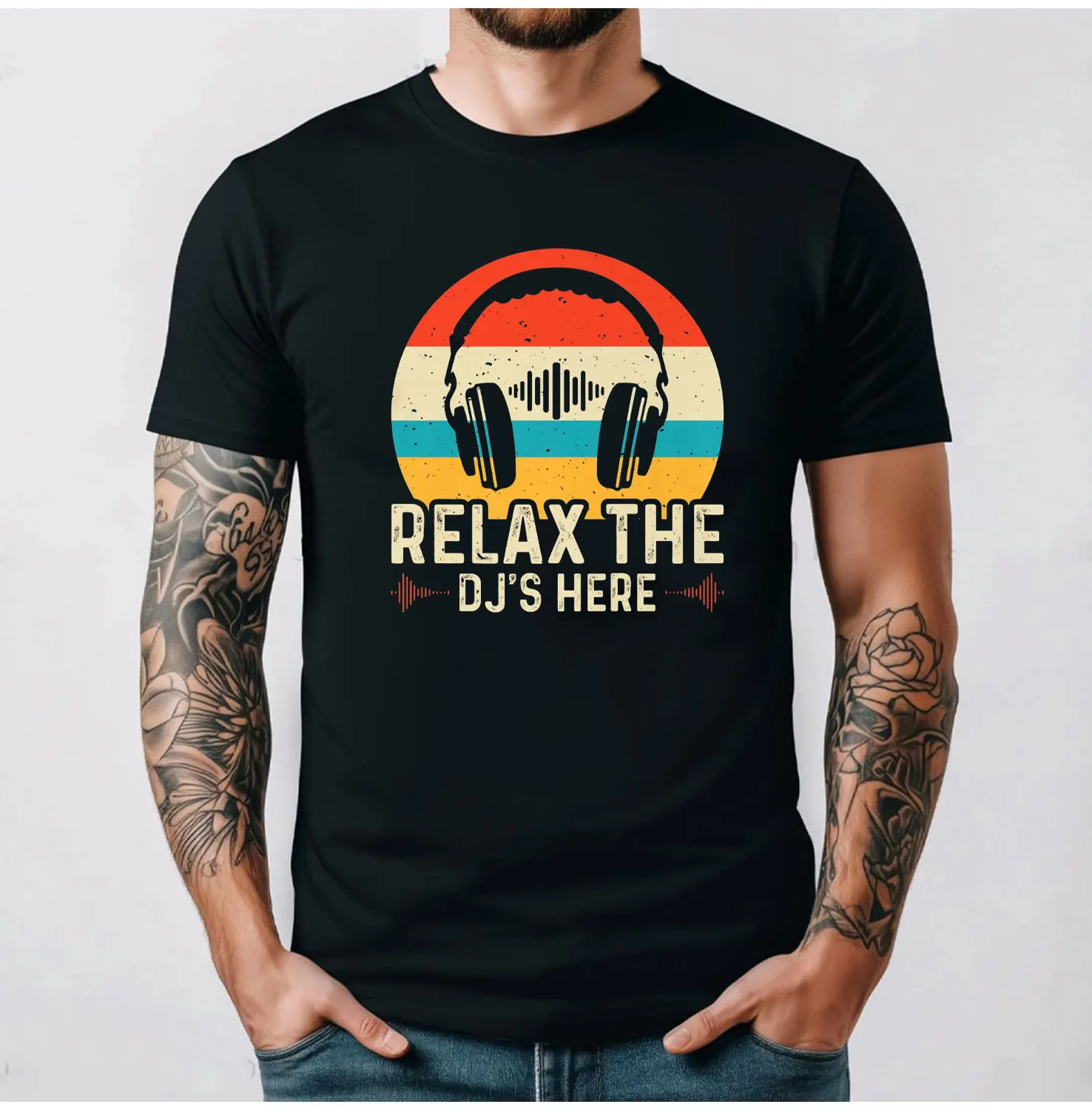 

Мужская футболка Relax The DJ's Here Забавный DJ Disc Жокей Музыкальный плеер Рубашка премиум-класса Уличная одежда с круглым вырезом и короткими рукавами Летние хлопковые футболки