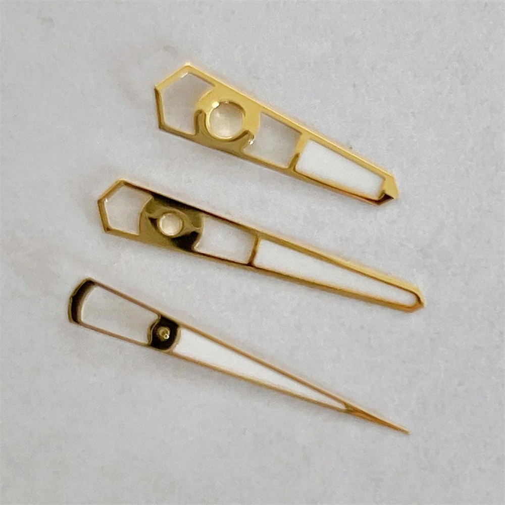 3PCS Replacemeng Watch Hands Wedge-shaped Needle Green Luminous Modifying Baton Pointers for NH35 NH36 4R 7S Movement