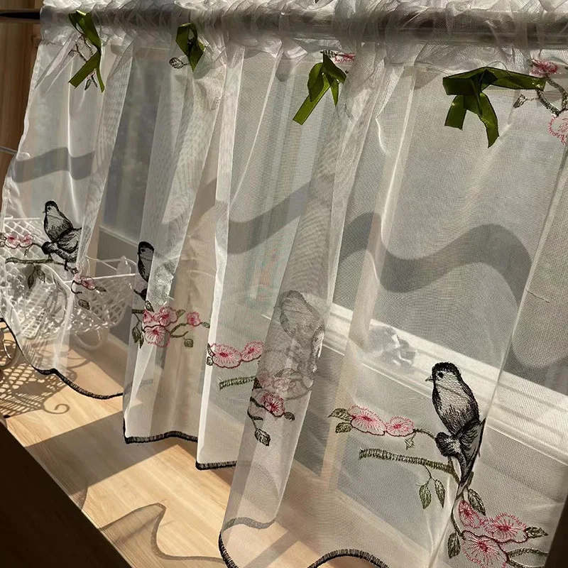 Mesh embroidered short curtain with rods, short curtain with pastoral style, small and fresh window decoration